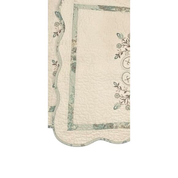 MaryJane’s Home Ivory Floral Embroidered Quilted Pillow Shams x 2 23x28 - Picture 4 of 7